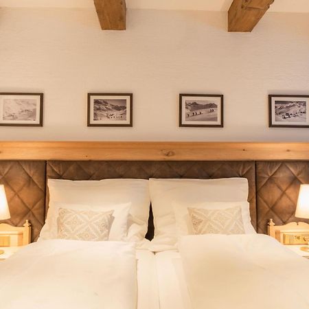 Hotel Ulli Zürs Esterno foto