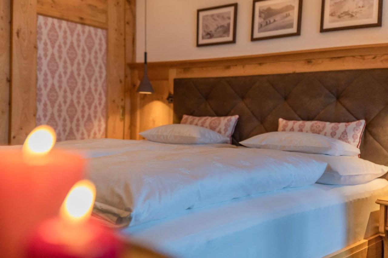 Hotel Ulli Zürs Esterno foto