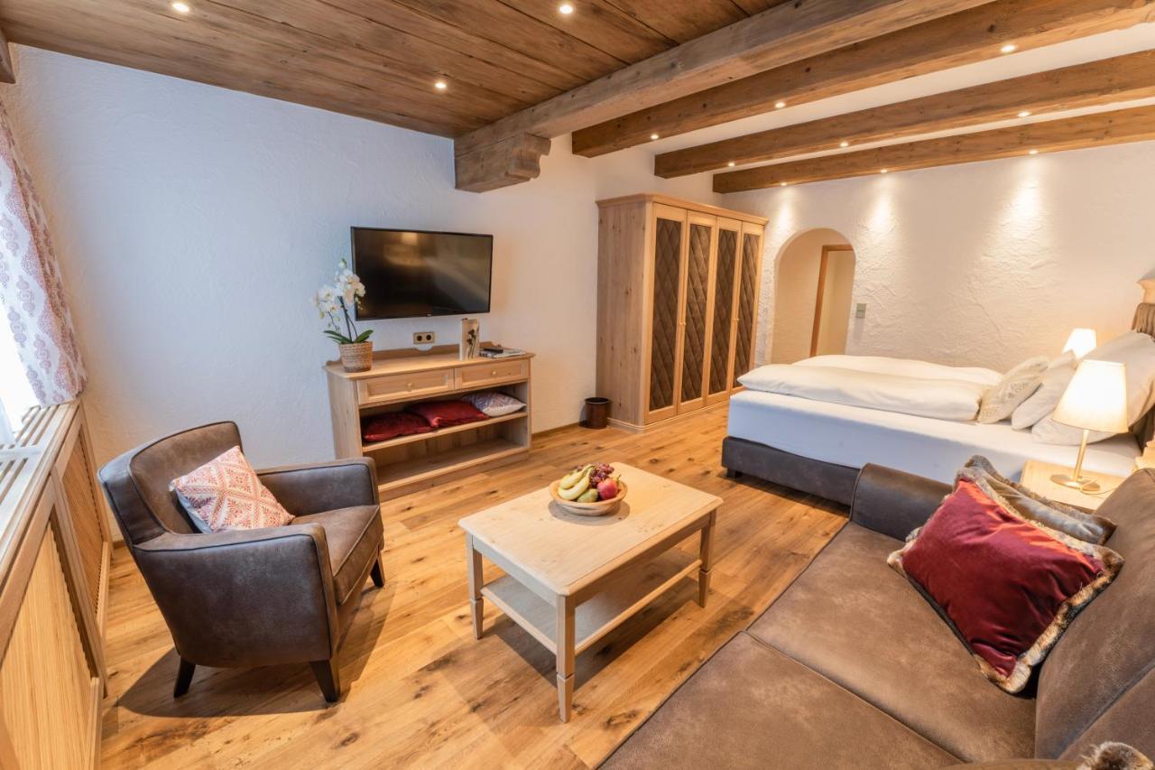 Hotel Ulli Zürs Esterno foto