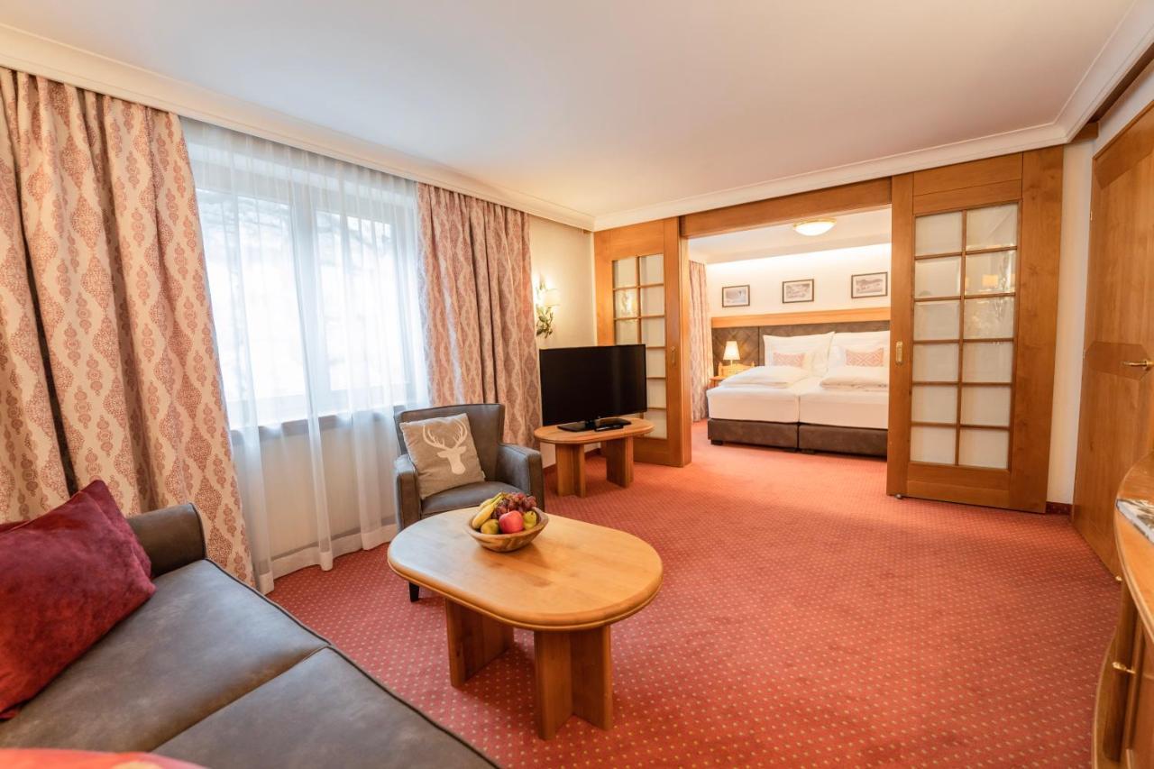 Hotel Ulli Zürs Esterno foto