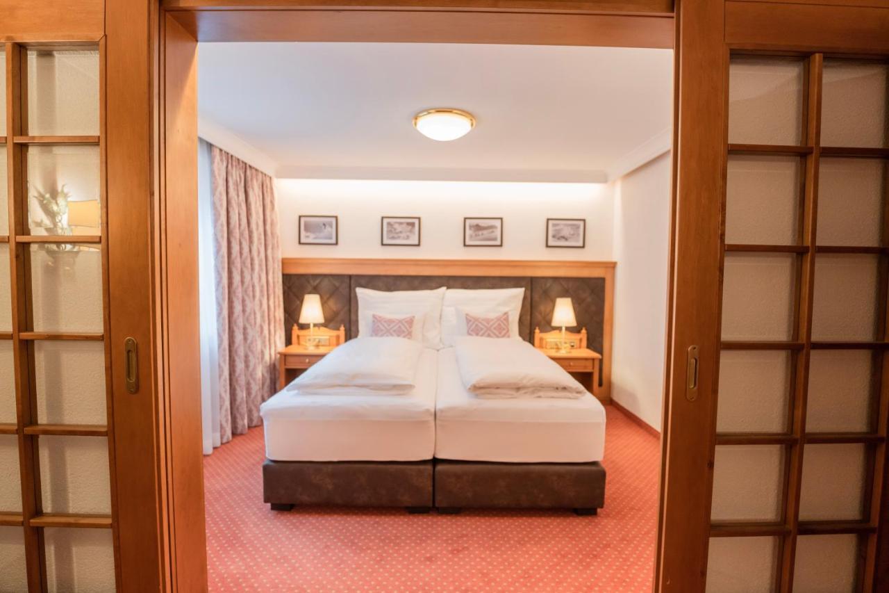 Hotel Ulli Zürs Esterno foto