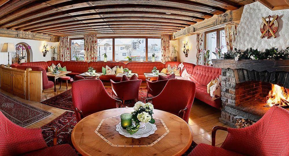 Hotel Ulli Zürs Esterno foto